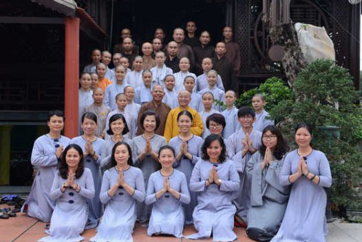 CÚNG DƯỜNG CHƯ TĂNG NI TẠI TRUNG TÂM PHẬT HỌC HÁN TRUYỀN VÀ PHẬT HỌC VIỆN VIÊN QUANG (C133)