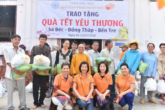 QUÀ TẾT YÊU THƯƠNG TẠI ĐỒNG THÁP (C136)