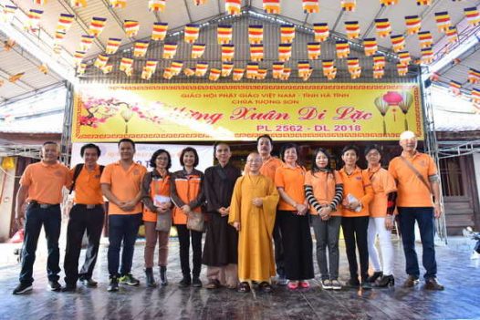 TRAO TẶNG “QUÀ TẾT YÊU THƯƠNG” TẠI HÀ TĨNH (C137)
