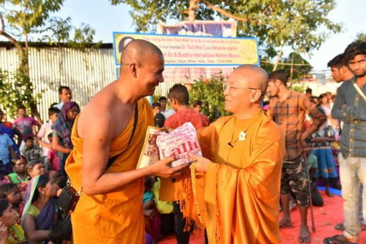 CÚNG DƯỜNG TĂNG NI VÀ TỪ THIỆN TẠI ẤN ĐỘ THÁNG 3/2018 (C154)