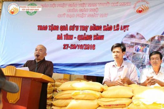 CỨU TRỢ ĐỒNG BÀO LŨ LỤT TẠI QUẢNG BÌNH & HÀ TĨNH ĐỢT 1 – THÁNG 10/2016 (C88-1)