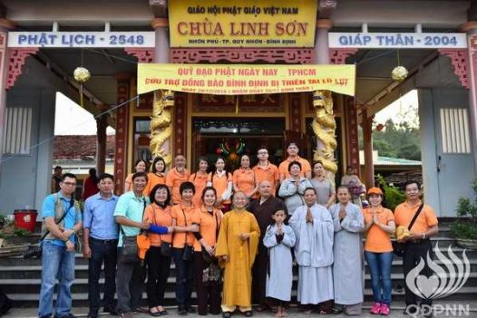 TRAO TẶNG QUÀ TẾT YÊU THƯƠNG CHO ĐỒNG BÀO LŨ LỤT TẠI BÌNH ĐỊNH – C93