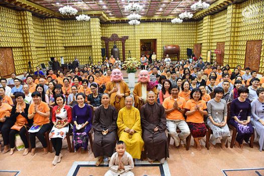 DI LẶC DU XUÂN & TẶNG QUÀ CHO NGƯỜI CƠ NHỠ TRONG ĐÊM GIAO THỪA 2017 (C96)