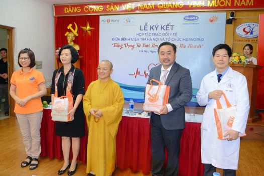 HỖ TRỢ KINH PHÍ MỔ TIM TRẺ EM (C174)