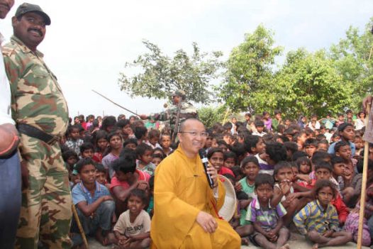 HỖ TRỢ TĂNG NI DU HỌC VÀ ỦNG HỘ CHO NGƯỜI NGHÈO TẠI ẤN ĐỘ – C43