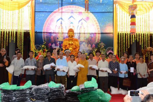 CHIA SẺ TÌNH THƯƠNG VỚI VÙNG ĐẤT NGHÈO HÀ TĨNH – C53