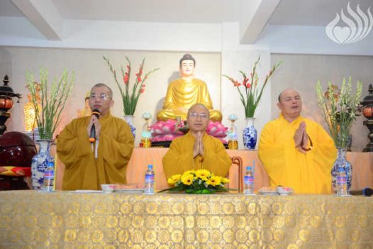 TRAO TẶNG HỌC BỔNG CHO TĂNG NI SINH (C58)