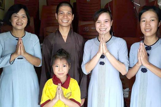 CÚNG DƯỜNG GHẾ CHO CHÙA CẢNH LINH VÀ CHÙA BÌNH LÂU (C165)