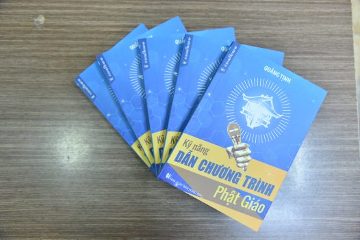 ẤN TỐNG 10.000 QUYỂN “KỸ NĂNG DẪN CHƯƠNG TRÌNH TRONG PHẬT GIÁO” (C219)