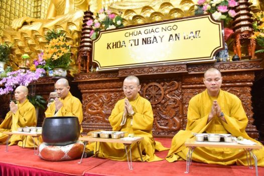 CÚNG DƯỜNG TRAI PHẠN VÀ HỘ TRÌ CHO KHÓA TU KỲ 5 (GN5)