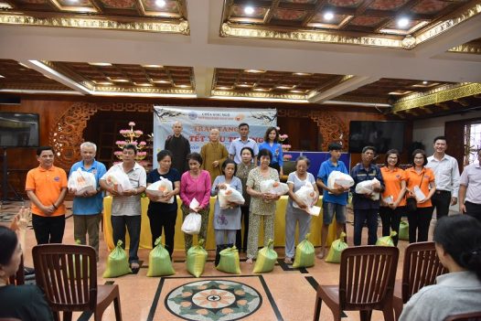 “QUÀ TẾT YÊU THƯƠNG” TẠI PHƯỜNG 3, QUẬN 10 (C239)