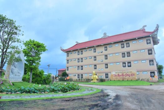 HÙN PHƯỚC XÂY CHÙA QUAN ÂM ĐÔNG HẢI (SÓC TRĂNG) (QAĐH-4)