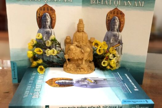 ẤN TỐNG NGHI THỨC TƯỞNG NIỆM BỒ TÁT QUÁN THẾ ÂM (C294)