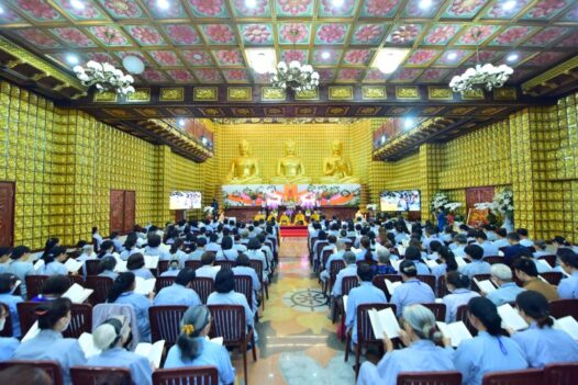 CÚNG DƯỜNG TRAI PHẠN VÀ HỘ TRÌ CHO KHÓA TU CHÙA GIÁC NGỘ KỲ 11 (GN11)