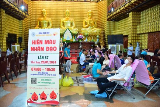 CHÙA GIÁC NGỘ: GẦN 200 TÚI MÁU GÓP VÀO TRUNG TÂM HIẾN MÁU NHÂN ĐẠO TP. HỒ CHÍ MINH (HM87)