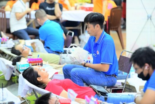 CHÙA GIÁC NGỘ TIẾP TỤC LÀM CẦU NỐI SAN SẺ GIỌT MÁU HỒNG