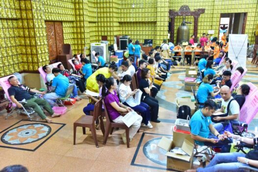 CHÙA GIÁC NGỘ: HƠN 160 TRÁI TIM HỒNG SẺ CHIA SỰ SỐNG (HM97)