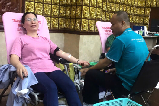 CHÙA GIÁC NGỘ: GẦN 200 TÌNH NGUYỆN VIÊN HIẾN MÁU CỨU NGƯỜI LAN TỎA NÉT ĐẸP TỪ BI, NHÂN ÁI, SẺ CHIA