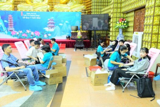 HƠN 150 TRÁI TIM CHUNG NHỊP ĐẬP TẠI CHƯƠNG TRÌNH HIẾN MÁU NHÂN ĐẠO CHÙA GIÁC NGỘ (HM107)