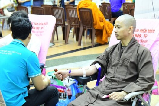 Lan Tỏa Từ Bi, Trao Gửi Yêu Thương: Hiến Máu Nhân Đạo Lần Thứ 111 Tại Chùa Giác Ngộ