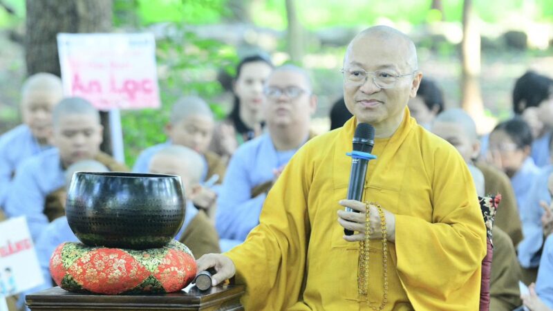 PHIÊN VẤN ĐÁP PHẬT PHÁP DÀNH CHO 400 HÀNH GIẢ TẠI KHÓA TU XUẤT GIA BÁO HIẾU