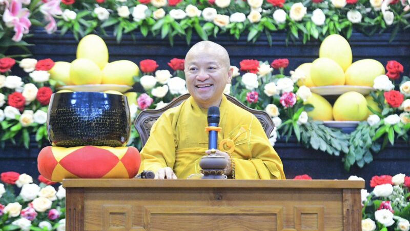 HÀNH TRANG VÀO ĐỜI CHO NGƯỜI CON PHẬT