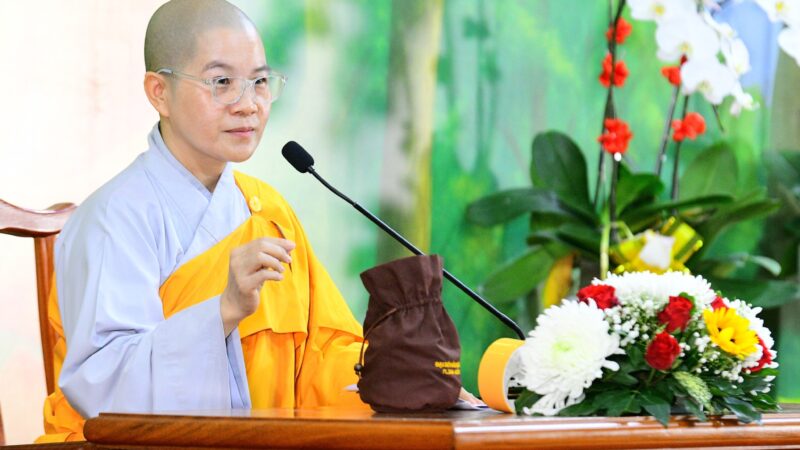 VUN CỘI TÂM HỒNG!