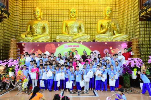 TRUNG THU YÊU THƯƠNG – CHÙA GIÁC NGỘ 2025 (C325)