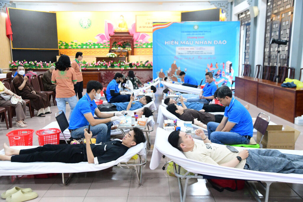 LAN TỎA HẠNH NGUYỆN TỪ BI QUA CHƯƠNG TRÌNH HIẾN MÁU CỨU NGƯỜI TẠI THIỀN VIỆN QUẢNG ĐỨC