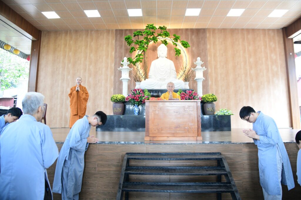 THẦY NHẬT TỪ CHIA SẺ PHƯƠNG PHÁP THẢN NHIÊN ĐỂ AN YÊN TẠI CHÙA PHÁP BẢO