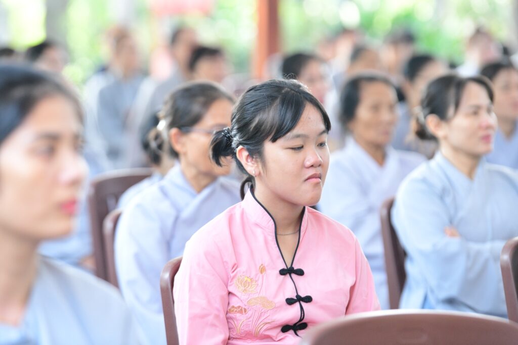 THẦY NHẬT TỪ CHIA SẺ PHƯƠNG PHÁP THẢN NHIÊN ĐỂ AN YÊN TẠI CHÙA PHÁP BẢO