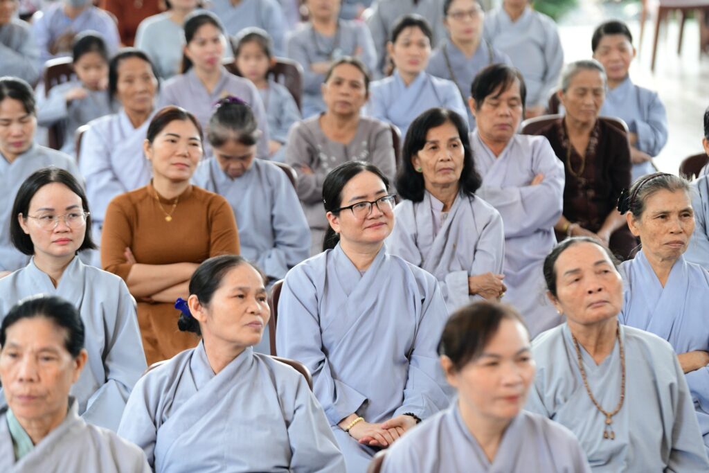 THẦY NHẬT TỪ CHIA SẺ PHƯƠNG PHÁP THẢN NHIÊN ĐỂ AN YÊN TẠI CHÙA PHÁP BẢO