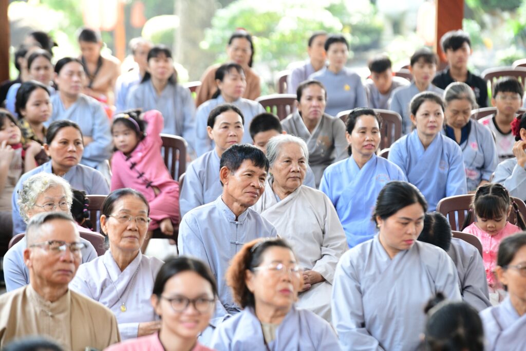 THẦY NHẬT TỪ CHIA SẺ PHƯƠNG PHÁP THẢN NHIÊN ĐỂ AN YÊN TẠI CHÙA PHÁP BẢO