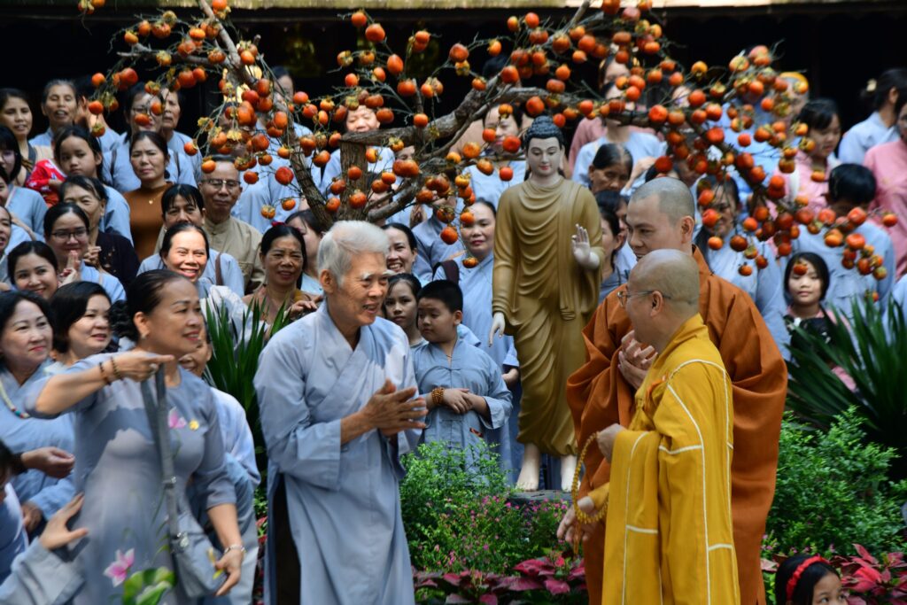 THẦY NHẬT TỪ CHIA SẺ PHƯƠNG PHÁP THẢN NHIÊN ĐỂ AN YÊN TẠI CHÙA PHÁP BẢO
