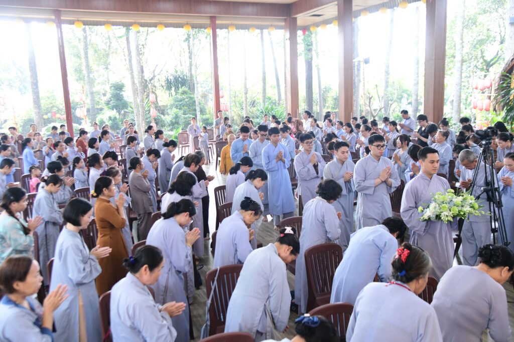 THẦY NHẬT TỪ CHIA SẺ PHƯƠNG PHÁP THẢN NHIÊN ĐỂ AN YÊN TẠI CHÙA PHÁP BẢO