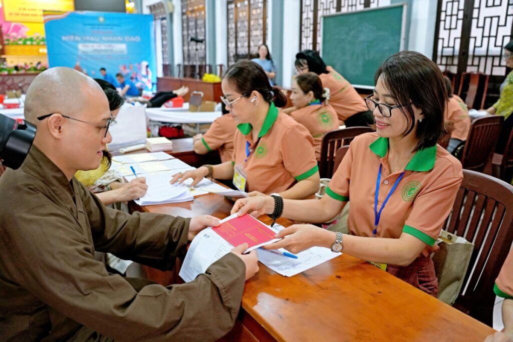 LAN TỎA HẠNH NGUYỆN TỪ BI QUA CHƯƠNG TRÌNH HIẾN MÁU CỨU NGƯỜI TẠI THIỀN VIỆN QUẢNG ĐỨC