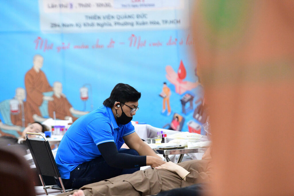 LAN TỎA HẠNH NGUYỆN TỪ BI QUA CHƯƠNG TRÌNH HIẾN MÁU CỨU NGƯỜI TẠI THIỀN VIỆN QUẢNG ĐỨC