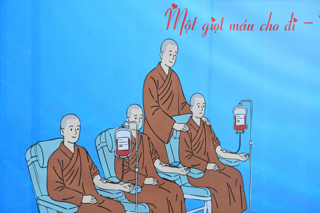 LAN TỎA HẠNH NGUYỆN TỪ BI QUA CHƯƠNG TRÌNH HIẾN MÁU CỨU NGƯỜI TẠI THIỀN VIỆN QUẢNG ĐỨC