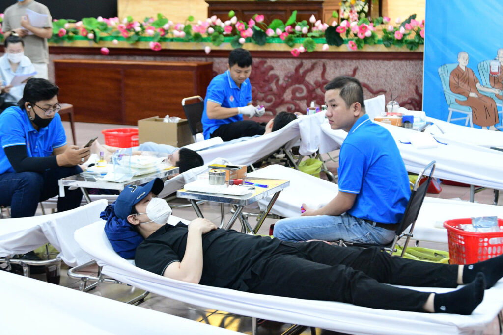 LAN TỎA HẠNH NGUYỆN TỪ BI QUA CHƯƠNG TRÌNH HIẾN MÁU CỨU NGƯỜI TẠI THIỀN VIỆN QUẢNG ĐỨC