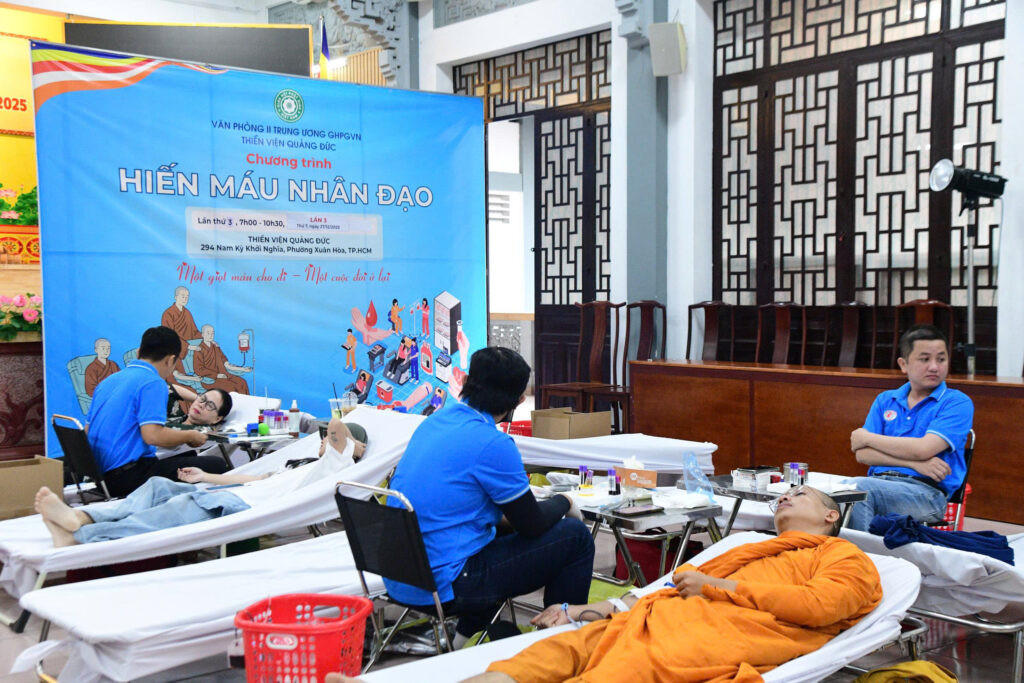 LAN TỎA HẠNH NGUYỆN TỪ BI QUA CHƯƠNG TRÌNH HIẾN MÁU CỨU NGƯỜI TẠI THIỀN VIỆN QUẢNG ĐỨC