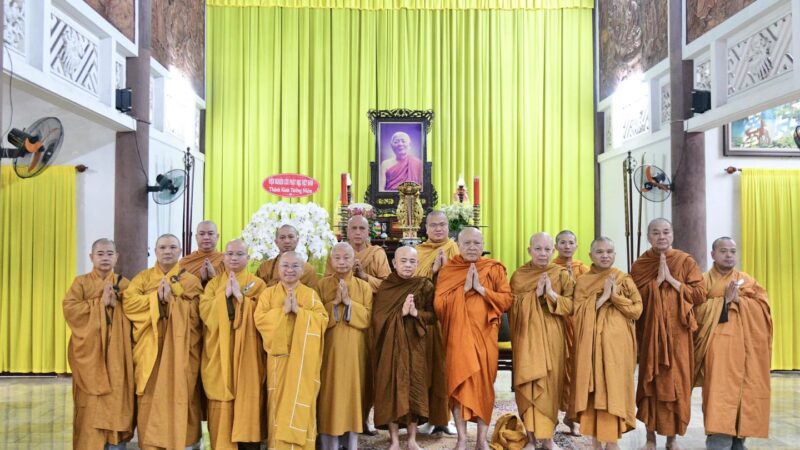 HỘI ĐỒNG QUẢN TRỊ VIỆN NCPH VIỆT NAM TƯỞNG NIỆM TRƯỞNG LÃO HT. THÍCH MINH CHÂU