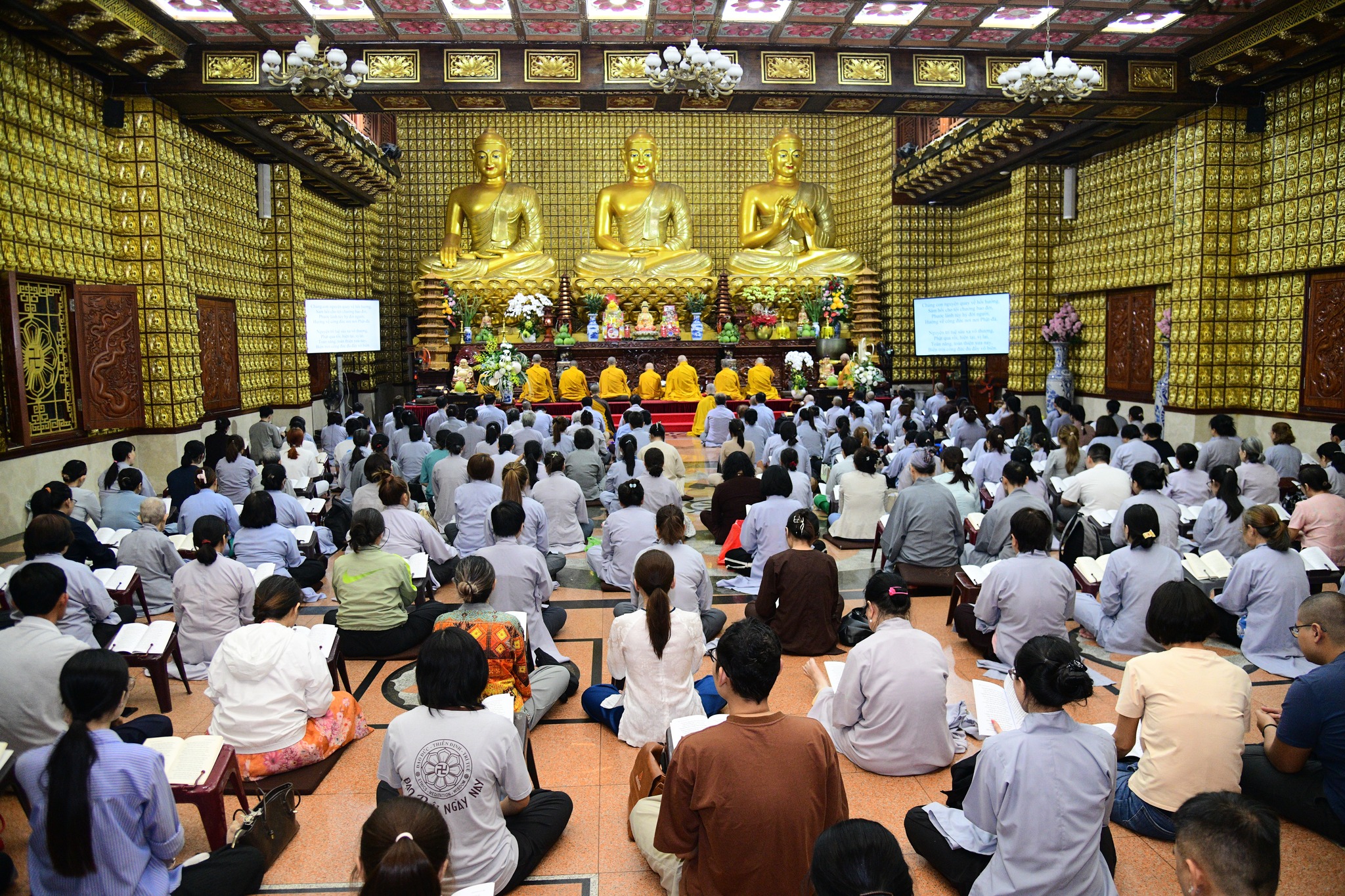 TRANG NGHIÊM LỄ SÁM HỐI CUỐI THÁNG GIÊNG TẠI CHÙA GIÁC NGỘ