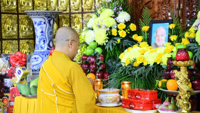 CHÙA GIÁC NGỘ: TRANG NGHIÊM LỄ TƯỞNG NIỆM CỤ ÔNG TRẦN NGỌC ANH – THÂN SINH CỦA TT. THÍCH NHẬT TỪ