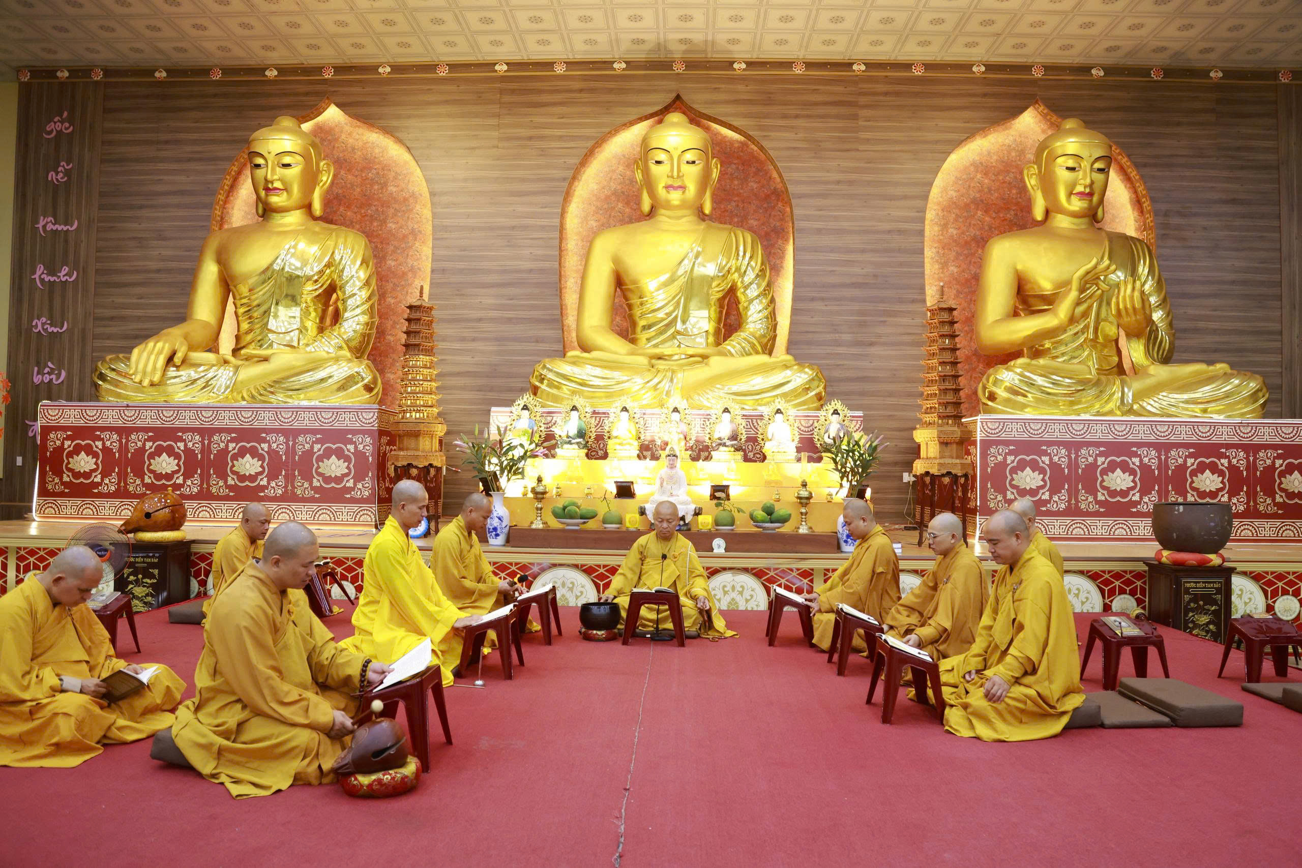 TRANG NGHIÊM LỄ BỐ-TÁT TẠI TRƯỜNG HẠ CHÙA GIÁC NGỘ – XÃ ĐẤT ĐỎ
