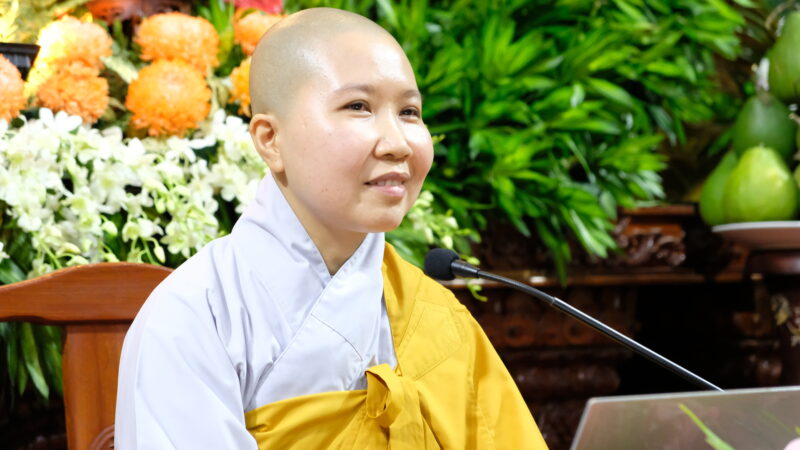 ÔM ẤP ĐỨA TRẺ BÊN TRONG BẰNG TÂM TỪ – HÀNH TRÌNH CHỮA LÀNH TỪ SỰ HIỂU THƯƠNG